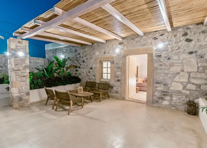 Kyparissi Country House